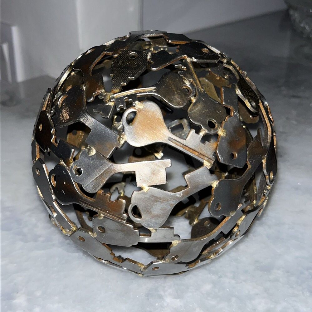 Vintage Style Welded Keys Sphere Ball Globe Metal Decorative Sculpture (1A)b